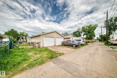 11939 89 Street, Edmonton, AB 