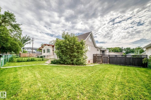 11939 89 Street, Edmonton, AB 