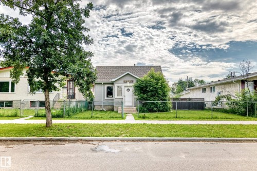 11939 89 Street, Edmonton, AB 