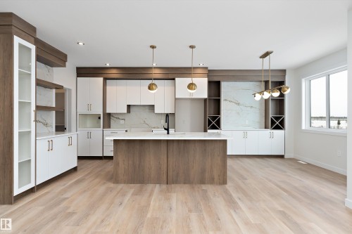 5 Axelwood Crescent, Spruce Grove, AB - Indoor Photo Showing Kitchen