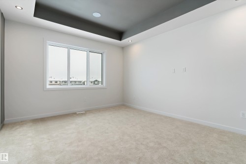 5 Axelwood Crescent, Spruce Grove, AB - Indoor Photo Showing Other Room