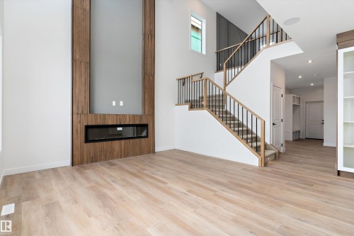 5 Axelwood Crescent, Spruce Grove, AB - Indoor Photo Showing Other Room