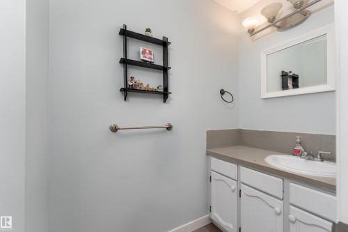 13617 28 Street, Edmonton, AB 