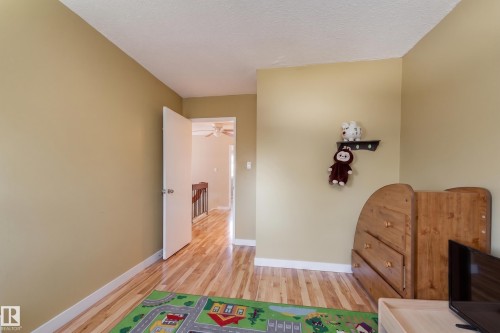 13617 28 Street, Edmonton, AB 