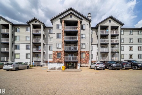 #212 40 SUMMERWOOD BV  Sherwood Park, AB T8H 0C3