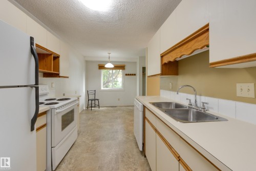 5441 Hill View Crescent, Edmonton, AB 
