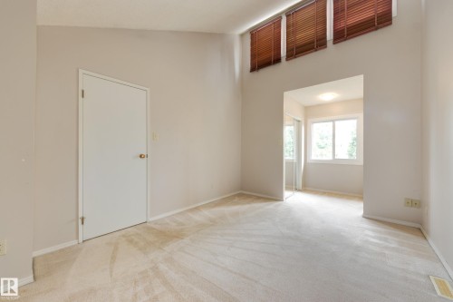 5441 Hill View Crescent, Edmonton, AB 