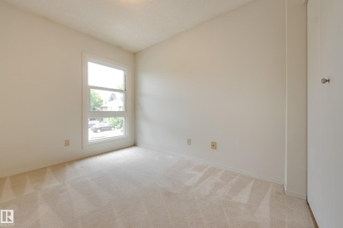 5441 Hill View Crescent, Edmonton, AB 