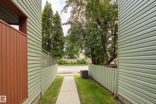 5441 Hill View Crescent, Edmonton, AB 