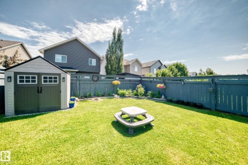 1935 Davidson Wynd Sw, Edmonton, AB 