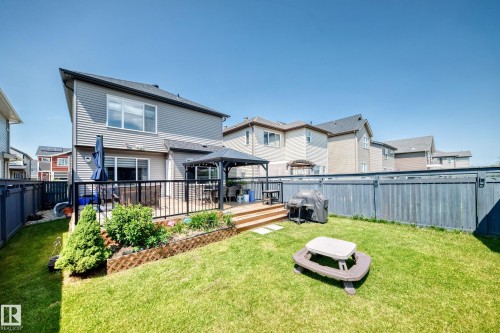 1935 Davidson Wynd Sw, Edmonton, AB 