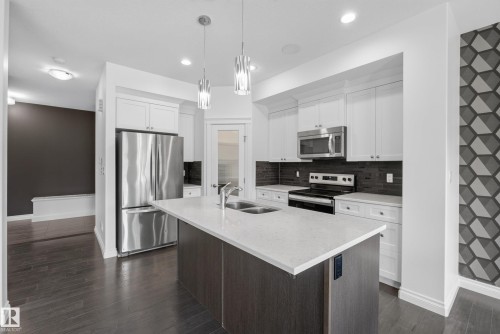 720 Charlesworth Way, Edmonton, AB 