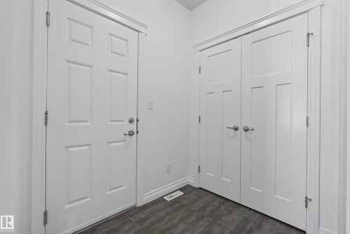 720 Charlesworth Way, Edmonton, AB 