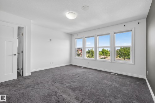 720 Charlesworth Way, Edmonton, AB 