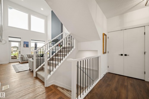 2742 Collins Crescent, Edmonton, AB 
