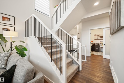 2742 Collins Crescent, Edmonton, AB 