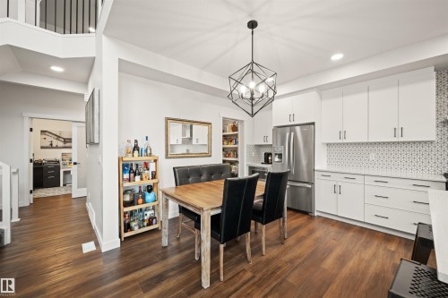 2742 Collins Crescent, Edmonton, AB 