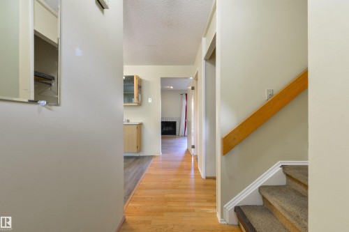 12062 25 Avenue, Edmonton, AB 