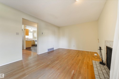 12062 25 Avenue, Edmonton, AB 