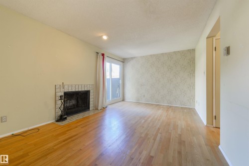 12062 25 Avenue, Edmonton, AB 
