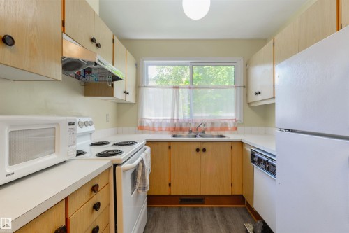 12062 25 Avenue, Edmonton, AB 