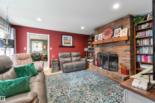 94 Wolf Crescent, Edmonton, AB 