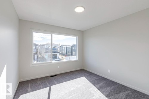 7387 Klapstein Crescent, Edmonton, AB - Indoor Photo Showing Other Room