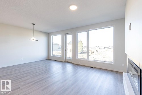 7387 Klapstein Crescent, Edmonton, AB - Indoor Photo Showing Other Room