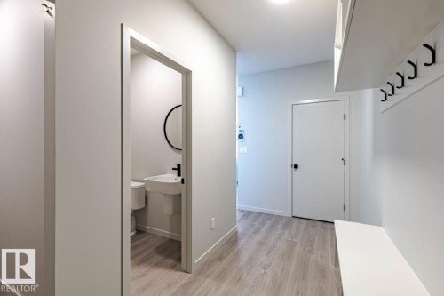 7387 Klapstein Crescent, Edmonton, AB - Indoor Photo Showing Other Room