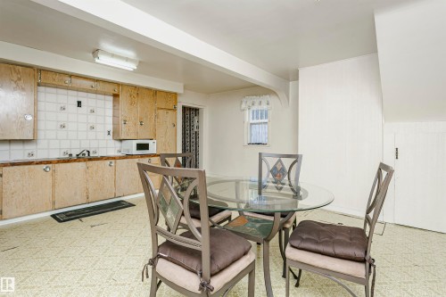 10105 98 Avenue, Morinville, AB - Indoor Photo Showing Dining Room