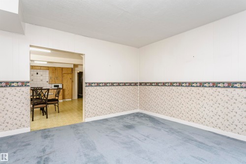10105 98 Avenue, Morinville, AB - Indoor Photo Showing Other Room