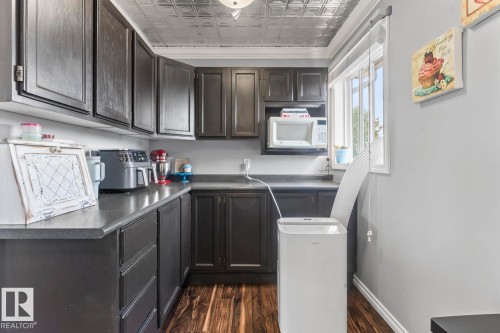 1802 12 Street, Cold Lake, AB - Indoor Photo Showing Laundry Room