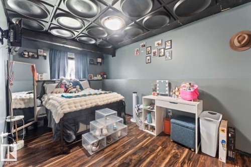 1802 12 Street, Cold Lake, AB - Indoor Photo Showing Bedroom