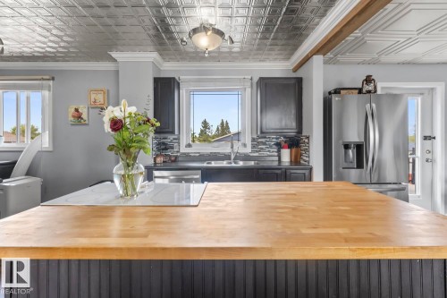 1802 12 Street, Cold Lake, AB - Indoor