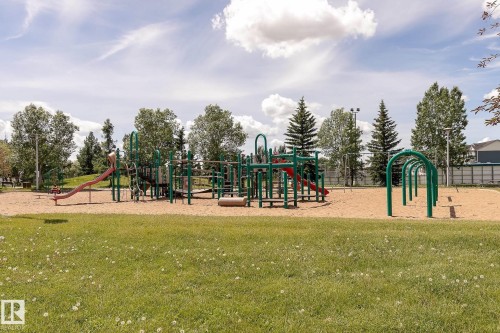 146 Twin Brooks Cove, Edmonton, AB 