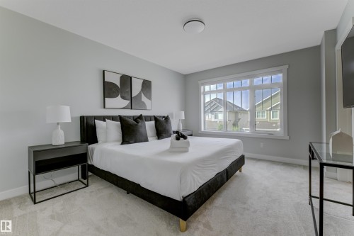 9823 227 Street Nw, Edmonton, AB - Indoor Photo Showing Bedroom