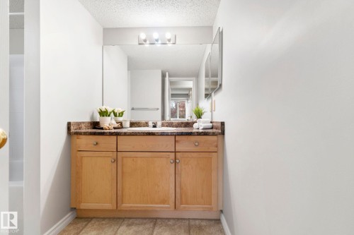 212 40 Alpine Place, St. Albert, AB - Indoor Photo Showing Other Room