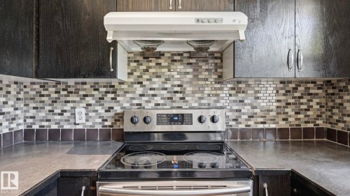 #24 6410 134 Av Nw, Edmonton, AB - Indoor Photo Showing Kitchen