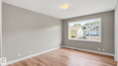 #24 6410 134 Av Nw, Edmonton, AB - Indoor Photo Showing Other Room