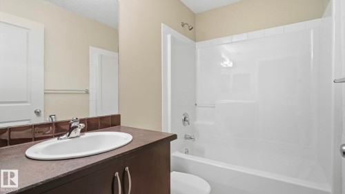#24 6410 134 Av Nw, Edmonton, AB - Indoor Photo Showing Bathroom