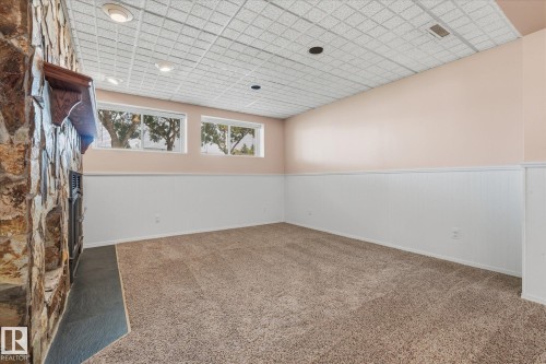 8529 95 Avenue, Fort Saskatchewan, AB - Indoor Photo Showing Other Room