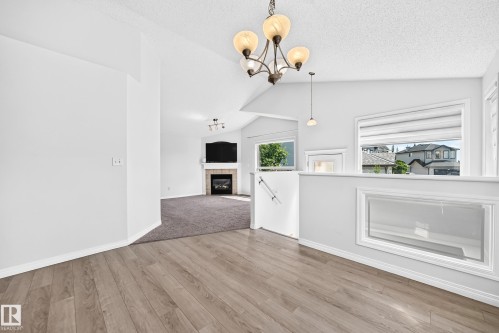 11249 167A Avenue Nw, Edmonton, AB 