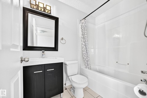 11249 167A Avenue Nw, Edmonton, AB 