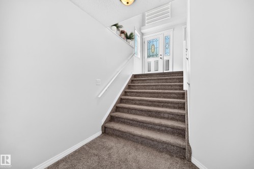 11249 167A Avenue Nw, Edmonton, AB 