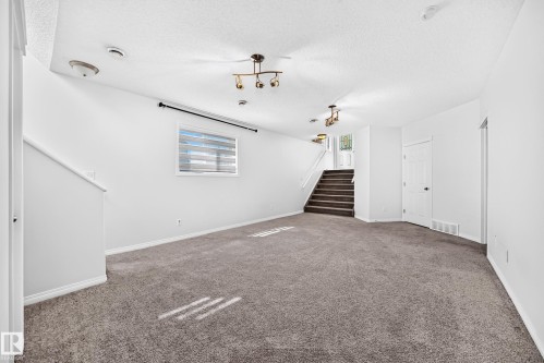 11249 167A Avenue Nw, Edmonton, AB 