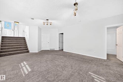 11249 167A Avenue Nw, Edmonton, AB 