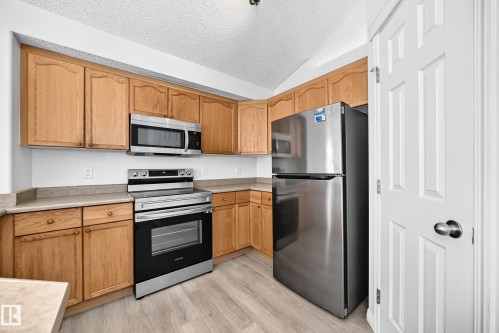 11249 167A Avenue Nw, Edmonton, AB 