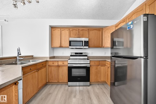 11249 167A Avenue Nw, Edmonton, AB 
