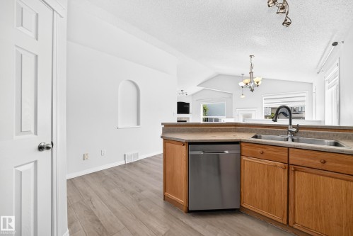 11249 167A Avenue Nw, Edmonton, AB 