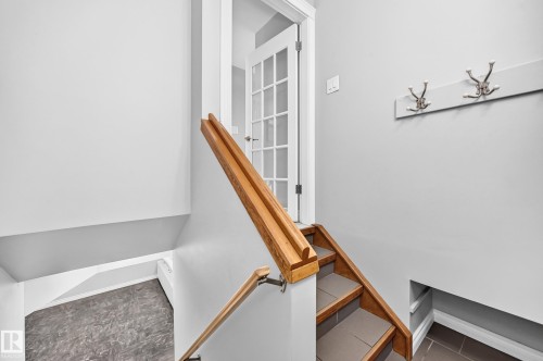 7916 130 Avenue Nw, Edmonton, AB - Indoor Photo Showing Other Room